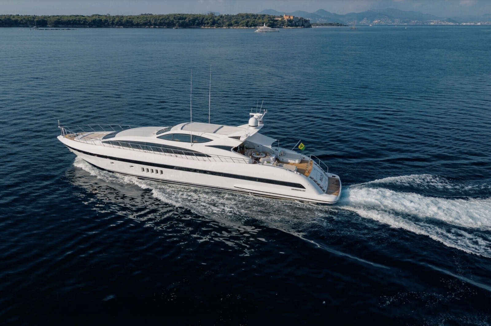 Mangusta 105