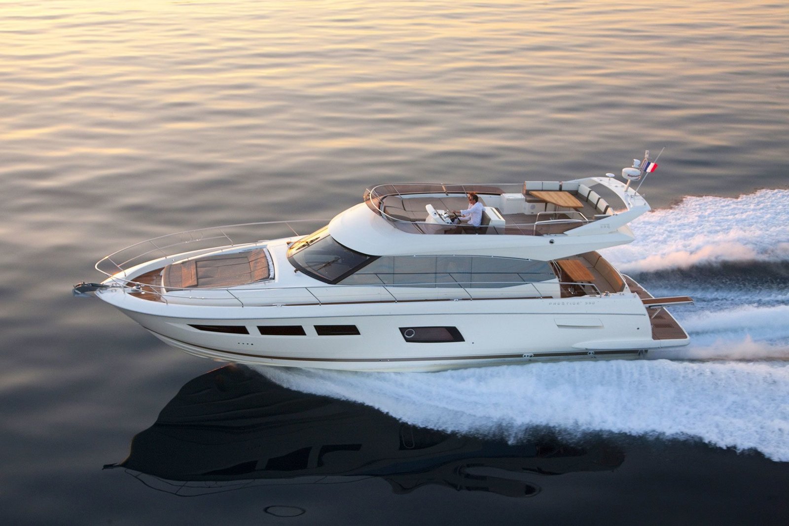 Prestige 550 FLY