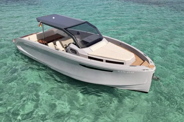 Rand Escape 30 — Ibiza Yachts Hire, Ibiza